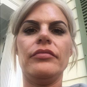 Meet your Posher, Karole